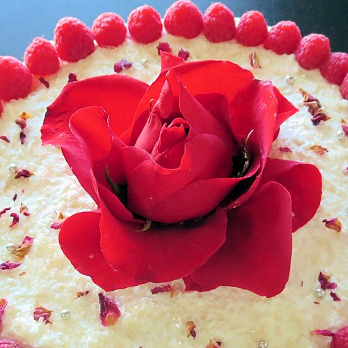 torta alla rosa petali bocciolo