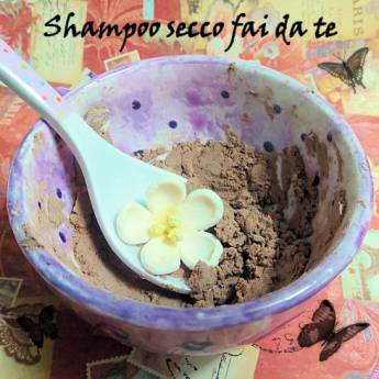 Shampoo secco fai da te ciocco-arancia