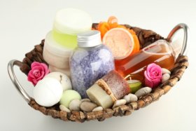10 consigli su come risparmiare sull’acquisto degli ingredienti per i cosmetici fai da te